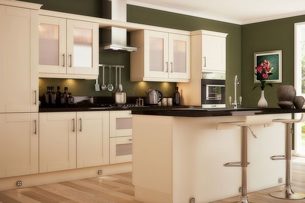 Featured image of post Dark Green Kitchen Walls Cream Cabinets